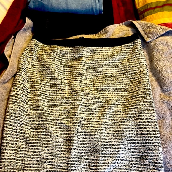 Loft skirt - very stylish! - Picture 1 of 4